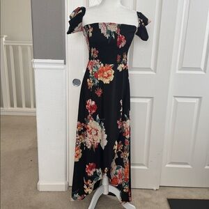 Band of Gypsies Black Floral Maxi Dress - Size Medium